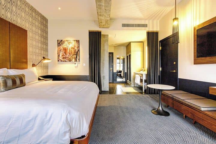 Room 3 of 42
